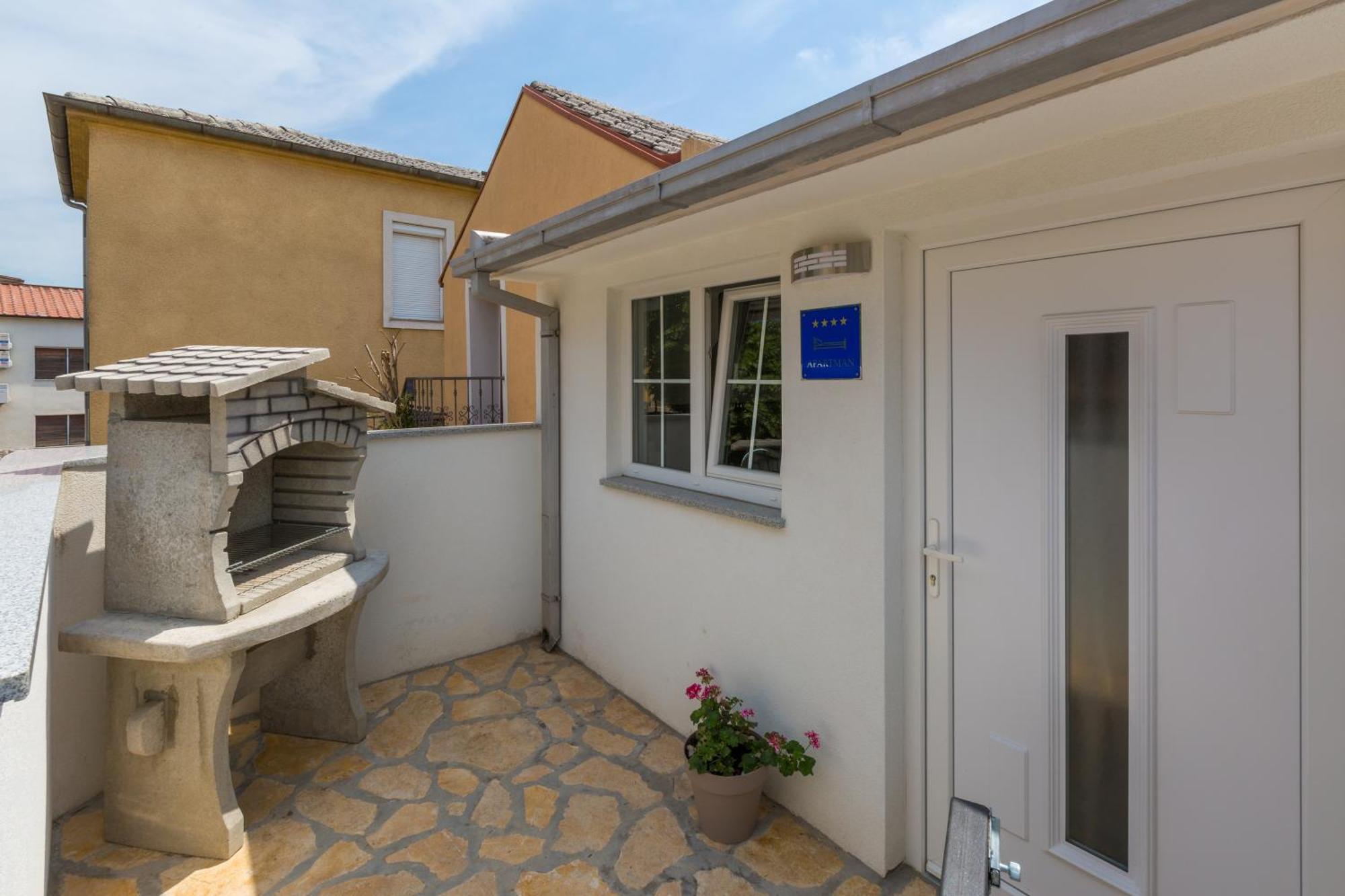 Nona Villa Crikvenica Eksteriør billede