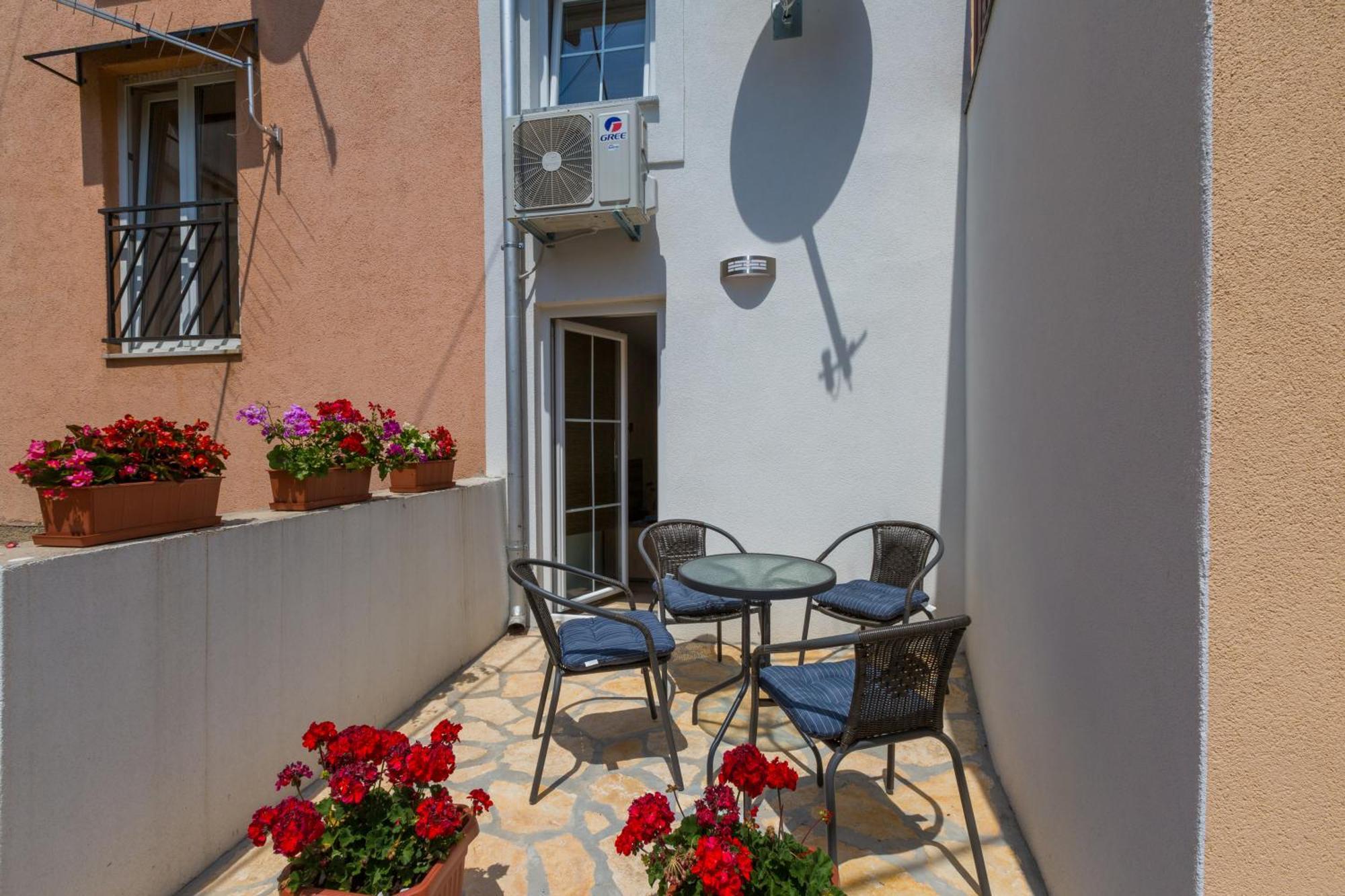 Nona Villa Crikvenica Eksteriør billede